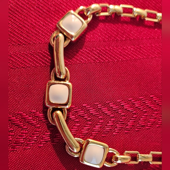 Vintage Monet Chain Necklace with Square Cabochons - Picture 4 of 7